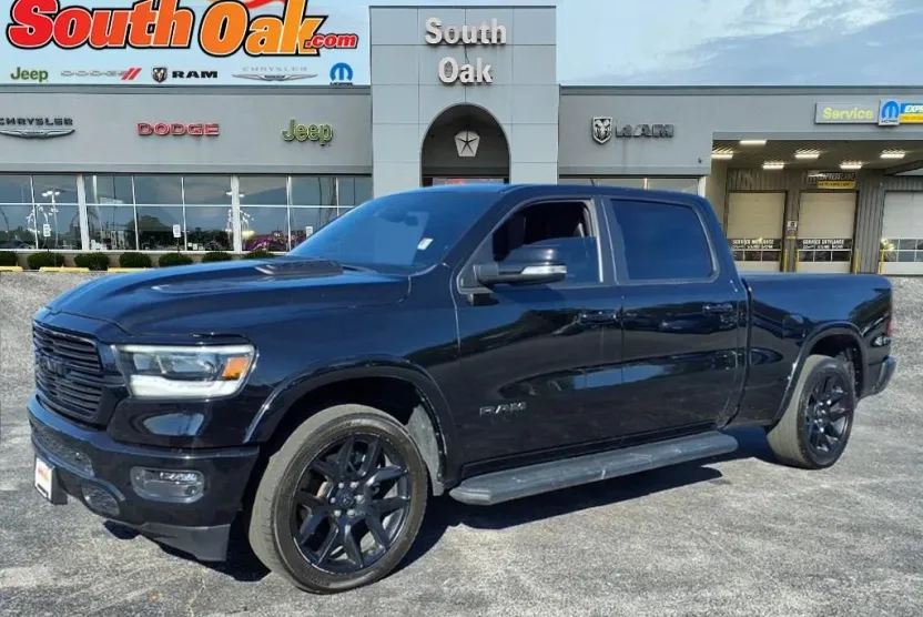 2022 Ram 1500 Laramie photo 1
