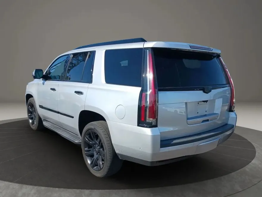 2017 Cadillac Escalade Luxury Sport photo 1