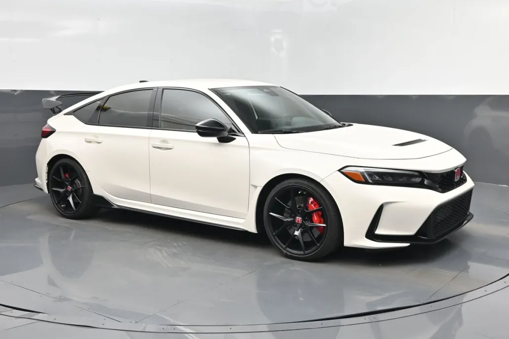 2024 Honda Civic Type R photo 1