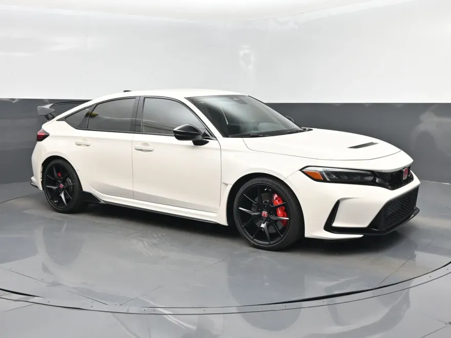 2024 Honda Civic Type R photo 1
