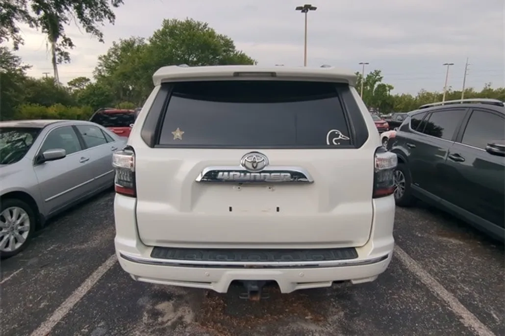 2020 Toyota 4Runner Limited photo 1