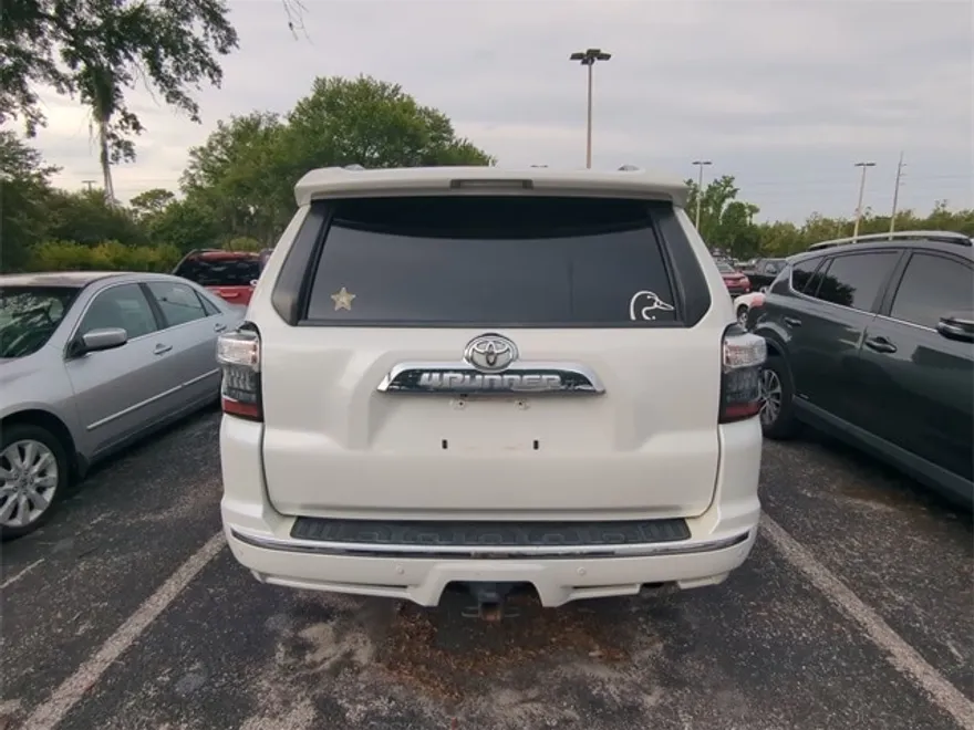 2020 Toyota 4Runner Limited photo 1