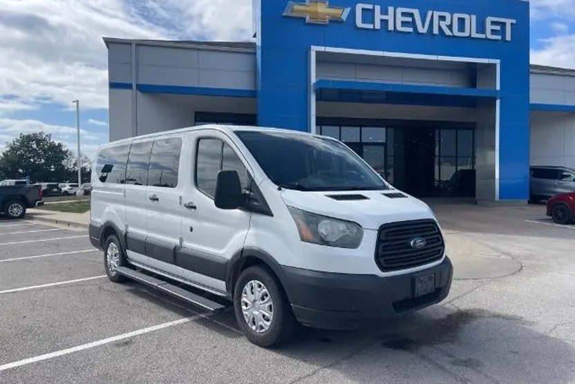 2016 Ford Transit XL photo 1