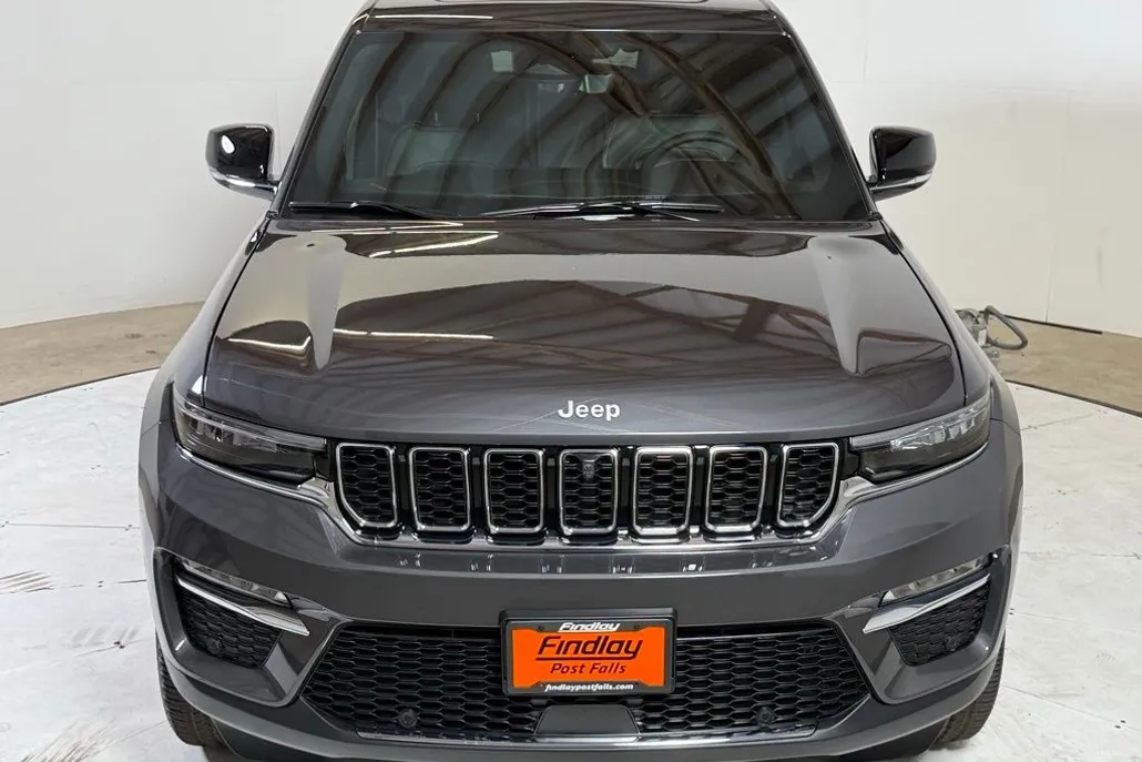 2025 Jeep Grand Cherokee Limited photo 1