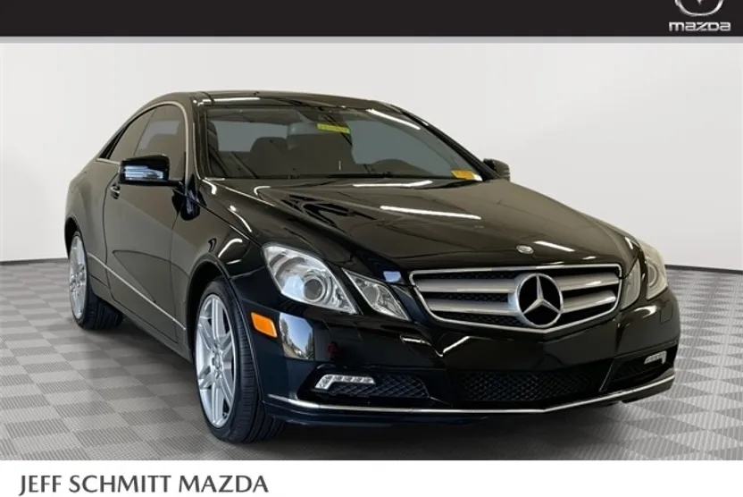 2010 Mercedes Benz E Coupe photo 1