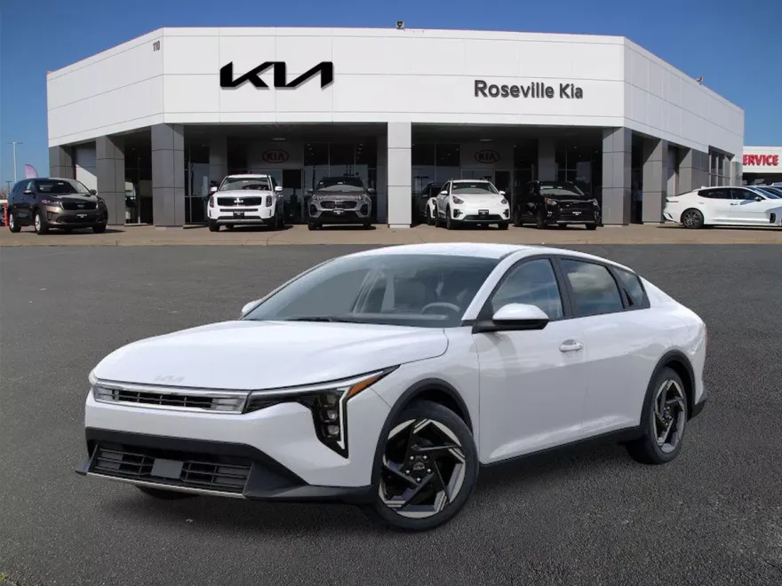 2025 Kia K4 EX photo 1