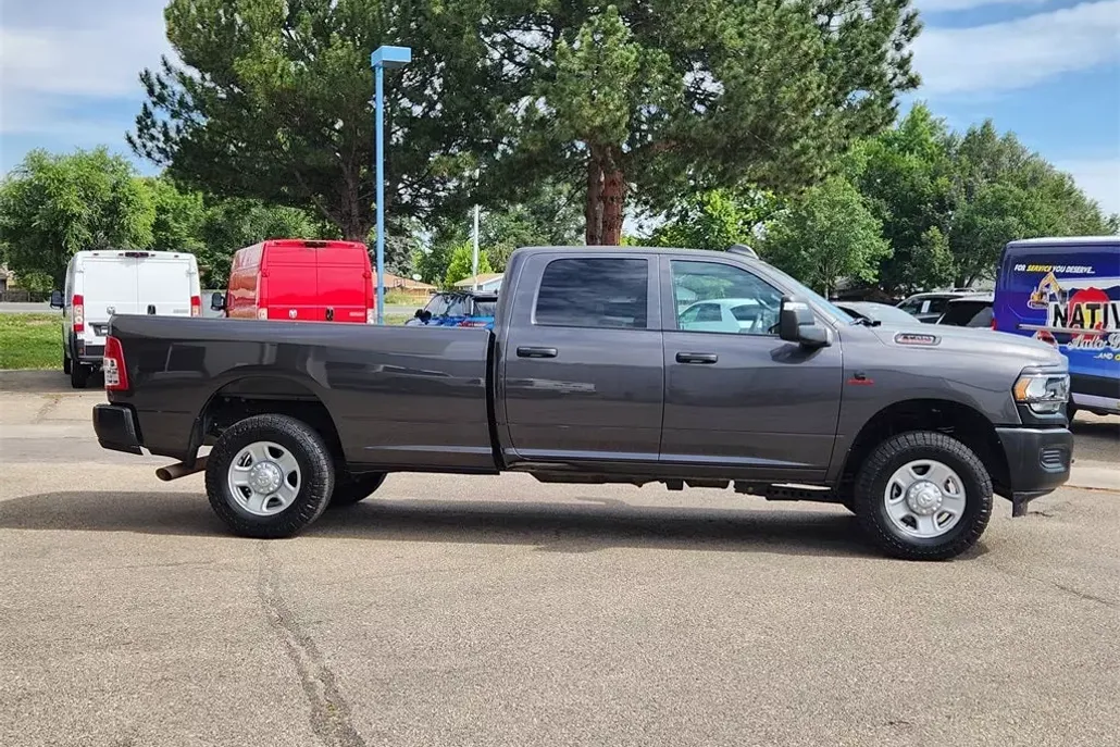 2024 Ram 3500 Tradesman photo 1