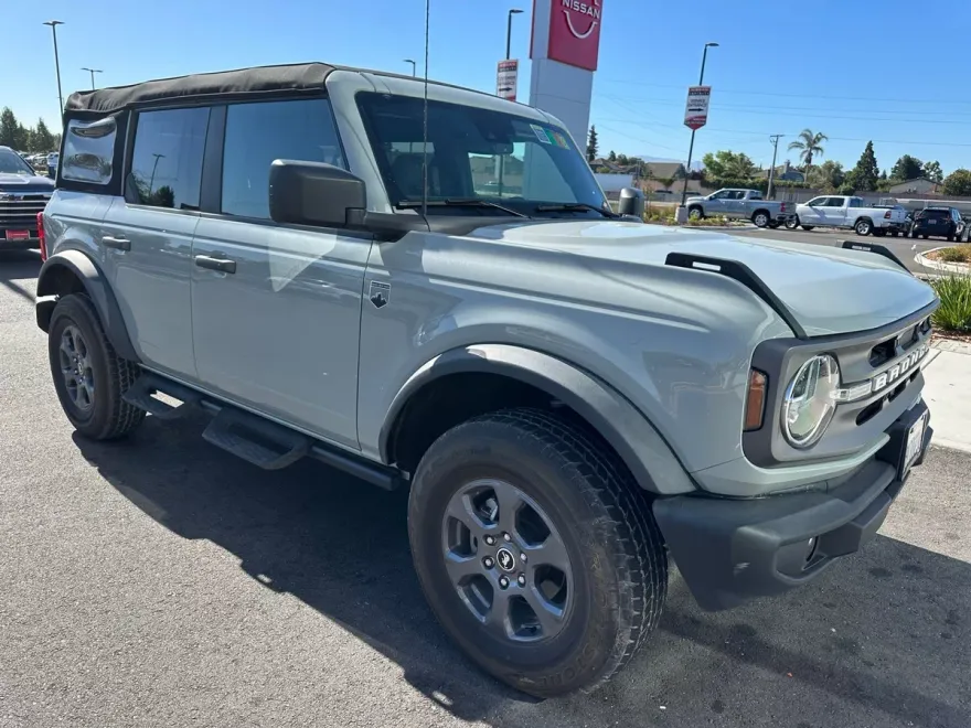 2024 Ford Bronco Big Bend photo 1