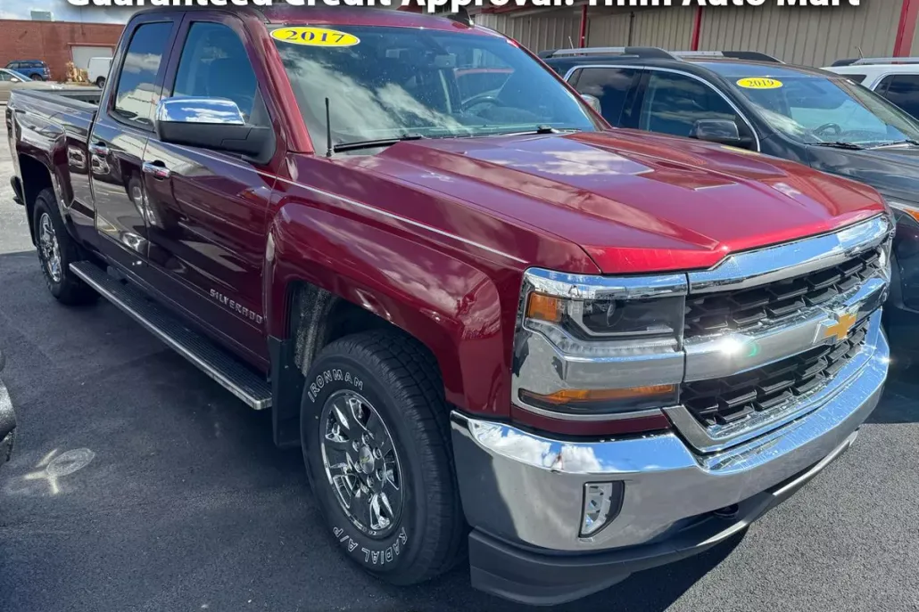 2017 Chevrolet Silverado 1500 LT1 photo 1