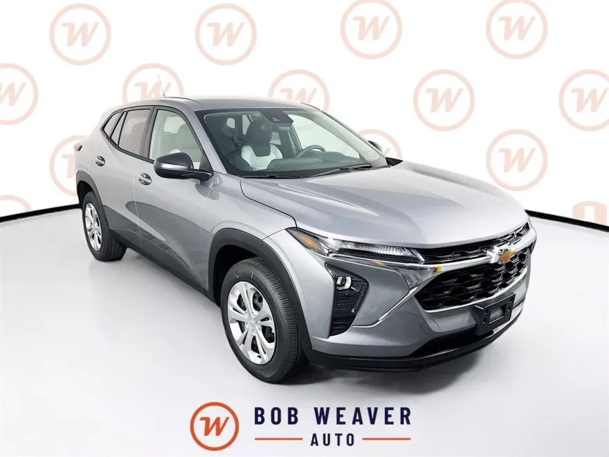 2026 Chevrolet Trax LS photo 1