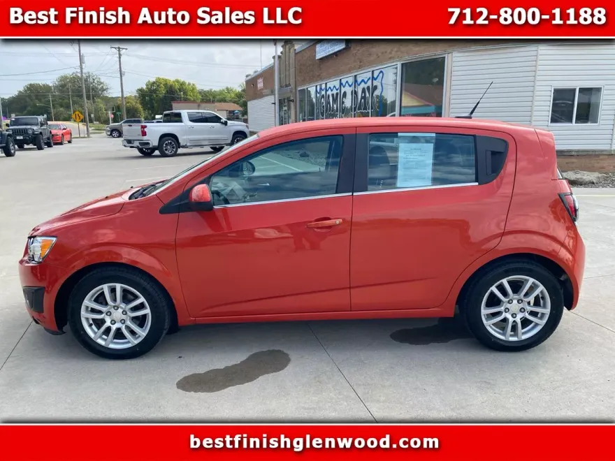 2013 Chevrolet Sonic LT photo 1