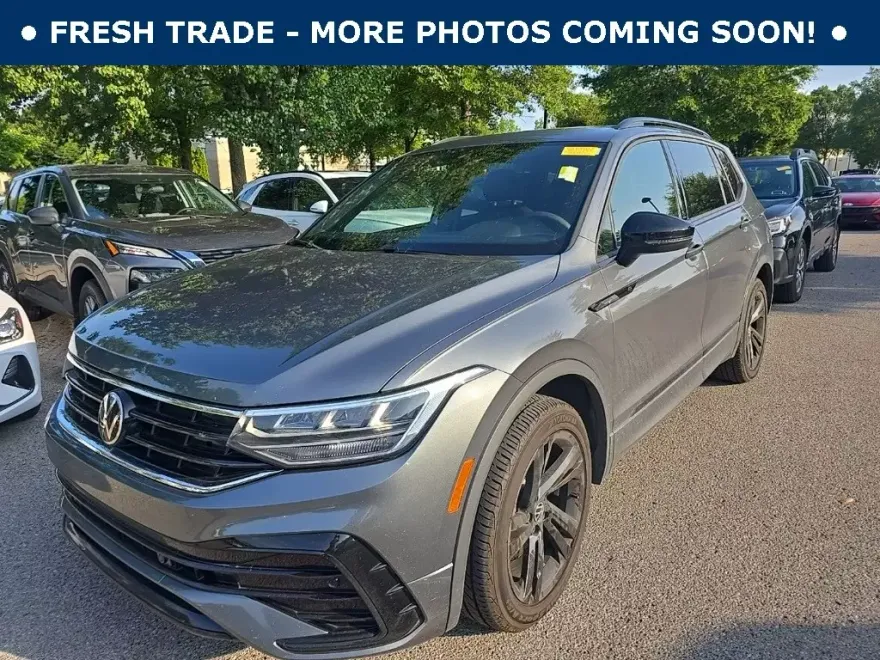 2023 Volkswagen Tiguan SE R-Line Black photo 1
