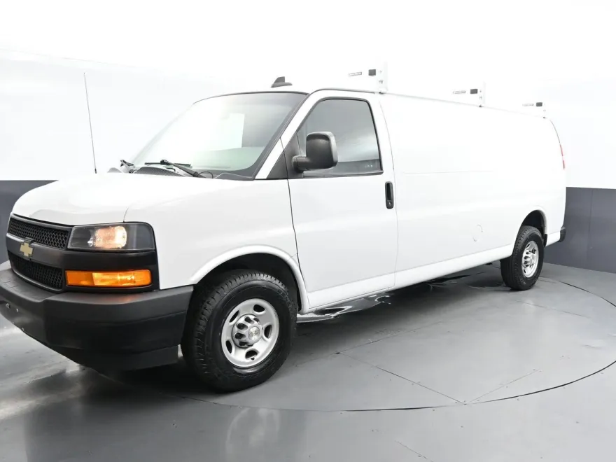 2021 Chevrolet Express Cargo 2500 photo 1