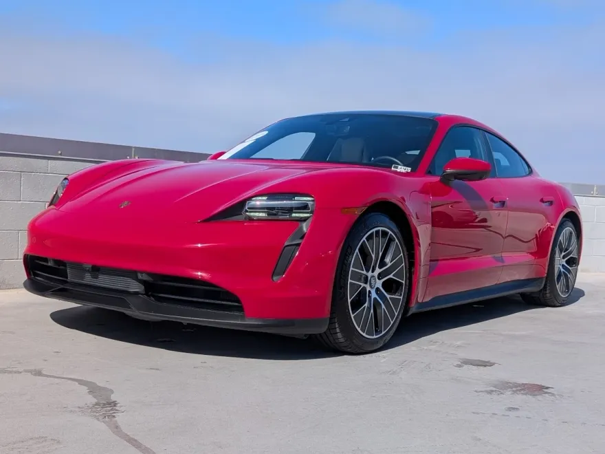 2023 Porsche Taycan photo 1