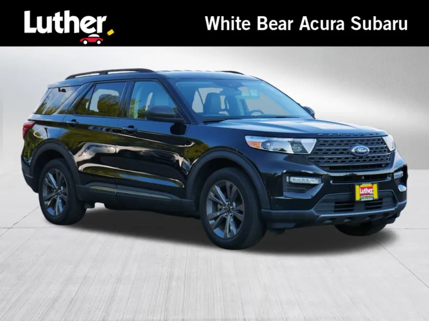 2021 Ford Explorer XLT photo 1