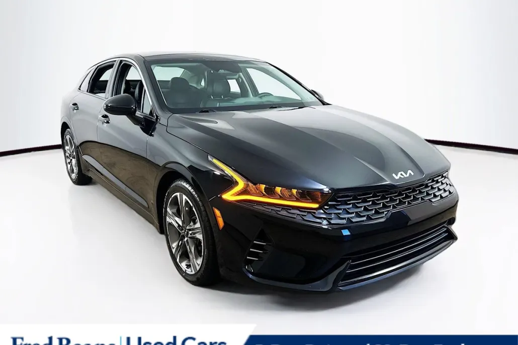 2023 Kia K5 EX photo 1