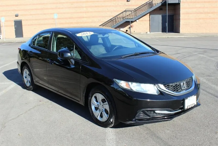 2013 Honda Civic LX photo 1