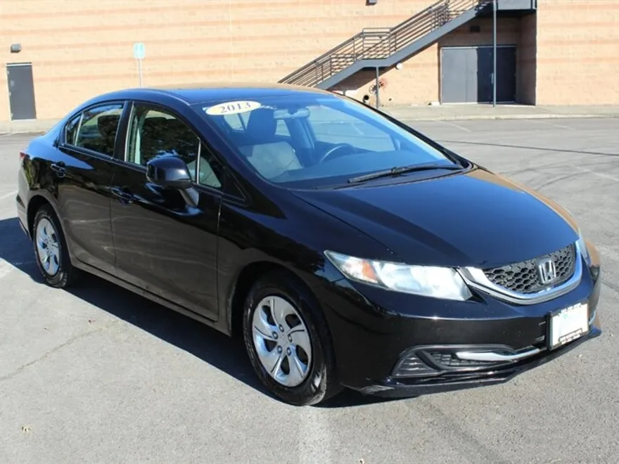 2013 Honda Civic LX photo 1