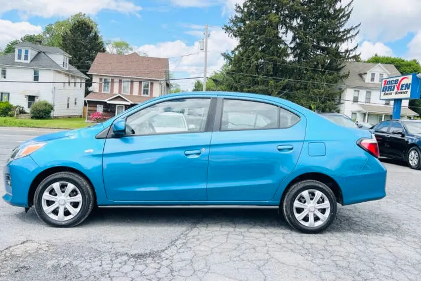 2024 Mitsubishi Mirage G4 ES photo 1