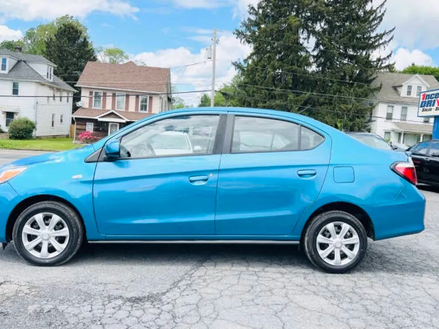 2024 Mitsubishi Mirage G4 ES photo 1