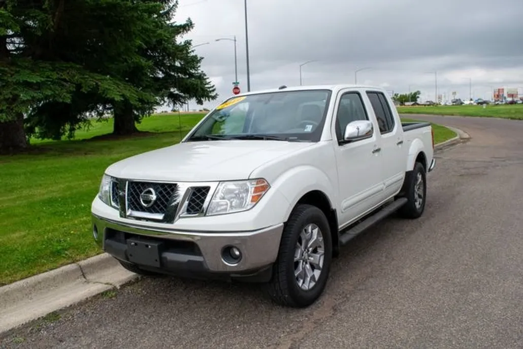 2019 Nissan Frontier SL photo 1