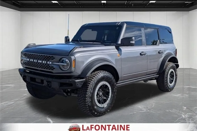 2024 Ford Bronco Badlands photo 1