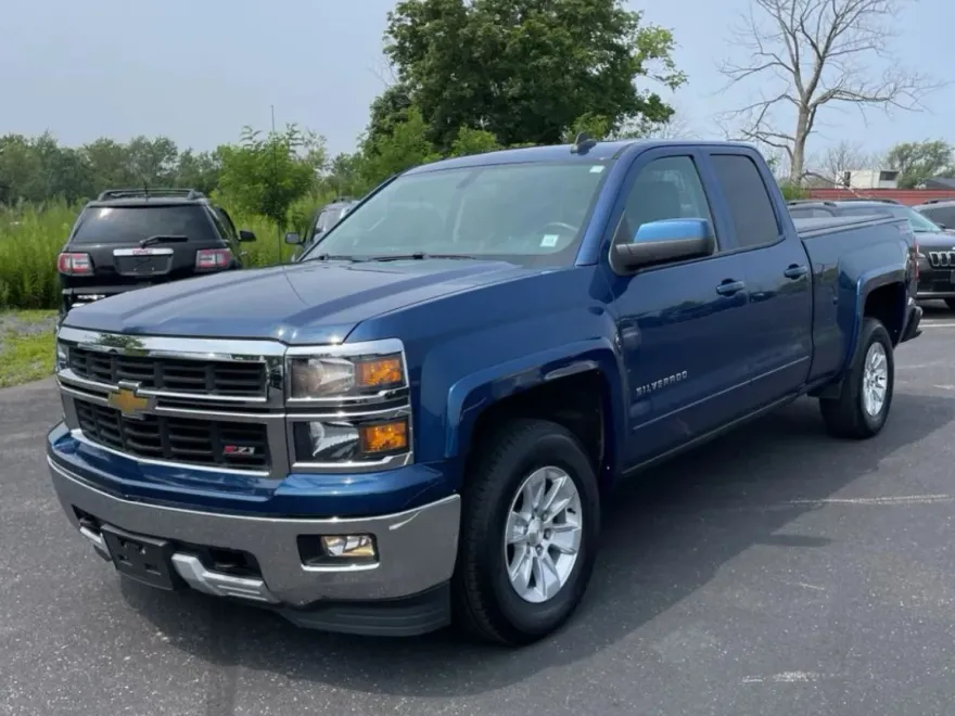 2015 Chevrolet Silverado 1500 Z71 LT photo 1