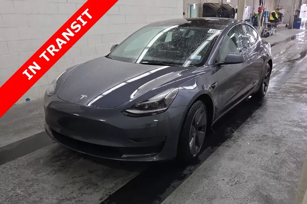 2023 Tesla Model 3 photo 1