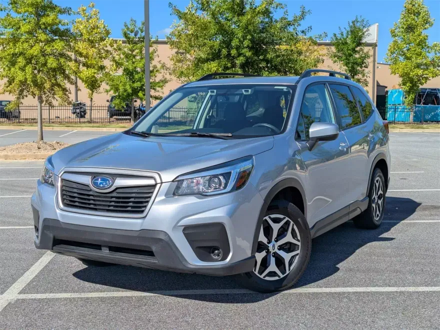 2020 Subaru Forester Premium photo 1