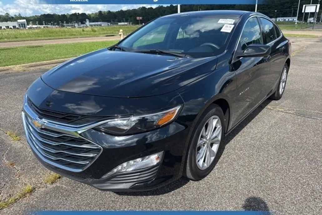2023 Chevrolet Malibu 1LT photo 1