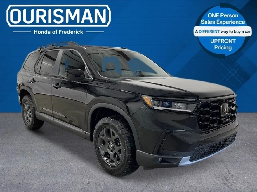 2025 Honda Pilot TrailSport photo 1