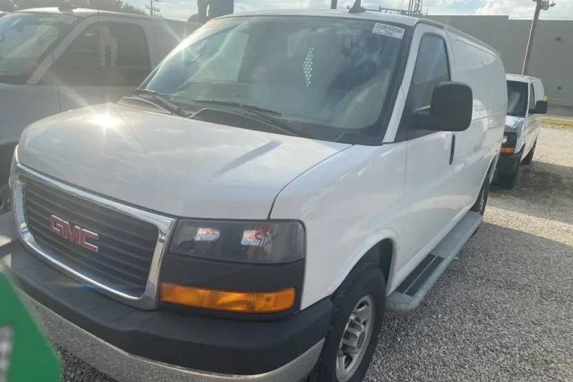 2023 Gmc Savana Cargo 2500 photo 1