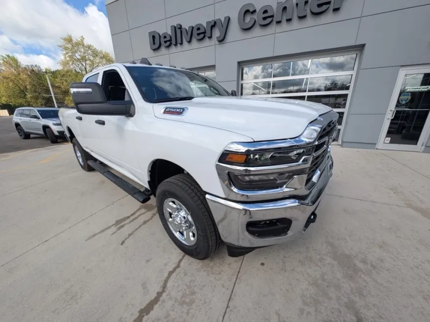 2025 Ram 2500 Tradesman photo 1