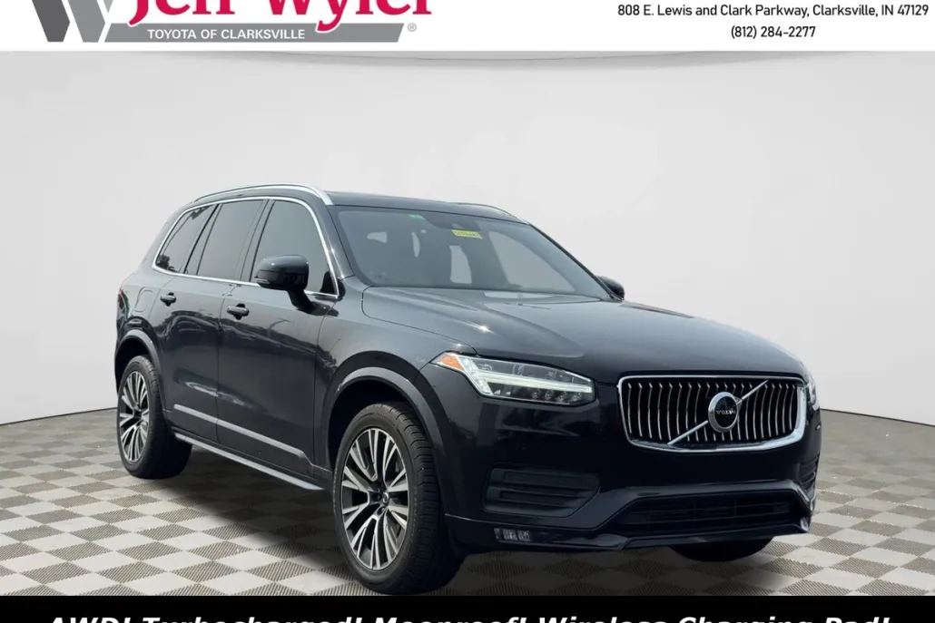 2022 Volvo XC60 B5 Momentum photo 1