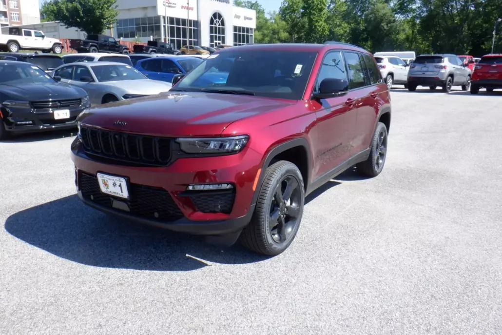 2024 Jeep Grand Cherokee Limited photo 1