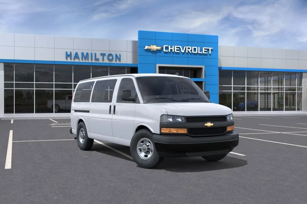 2025 Chevrolet Express Cargo 2500 Base photo 1