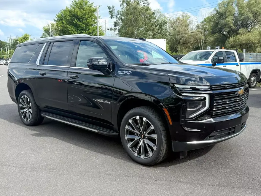 2025 Chevrolet Suburban High Country photo 1