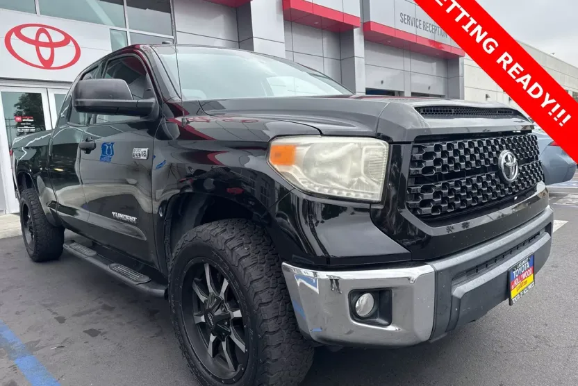 2015 Toyota Tundra SR5 Grade photo 1