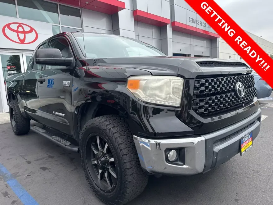 2015 Toyota Tundra SR5 Grade photo 1