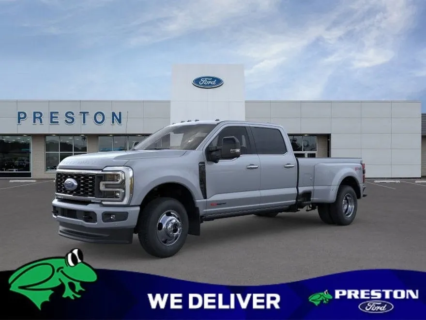 2025 Ford F-350 Platinum photo 1
