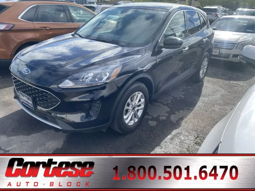 2021 Ford Escape SE photo 1