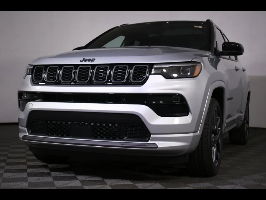 2025 Jeep Compass Limited photo 1