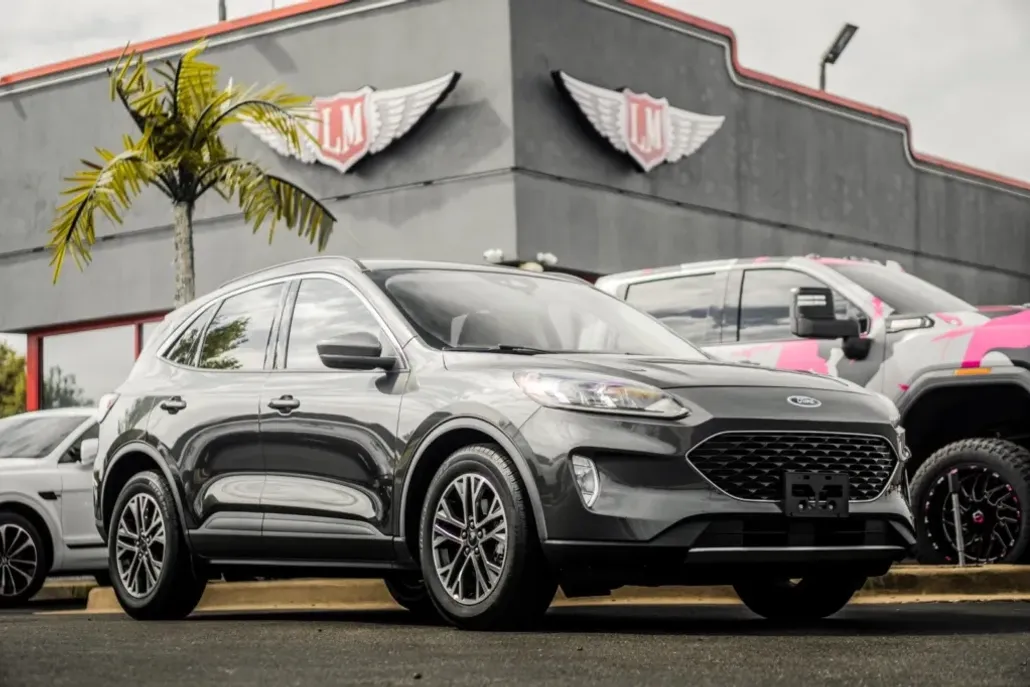 2020 Ford Escape SEL photo 1
