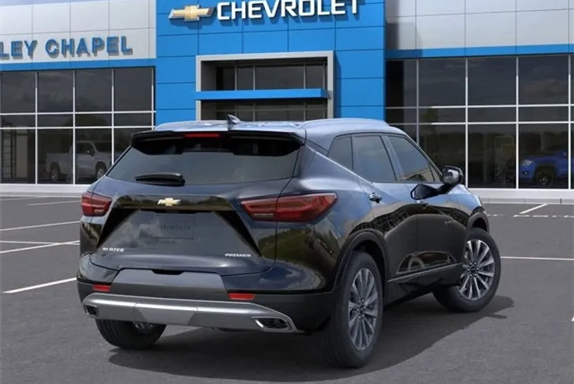 2025 Chevrolet Blazer Premier photo 1