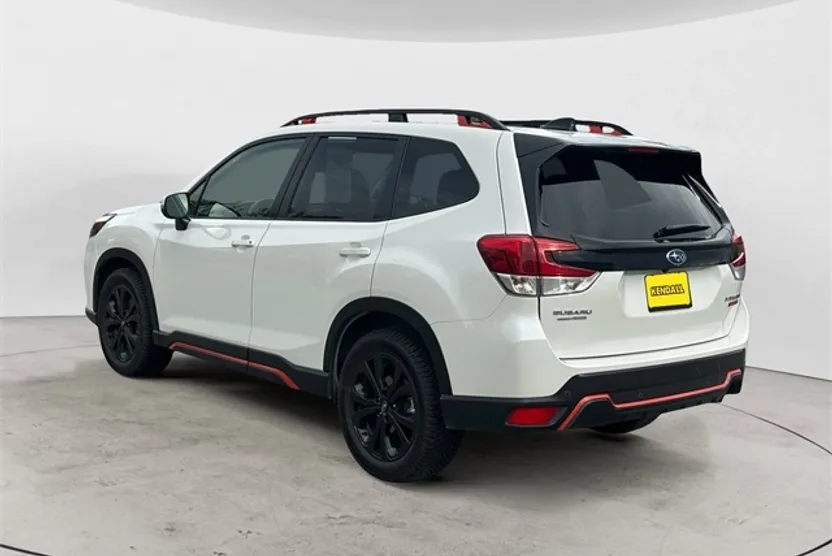 2024 Subaru Forester Sport photo 1