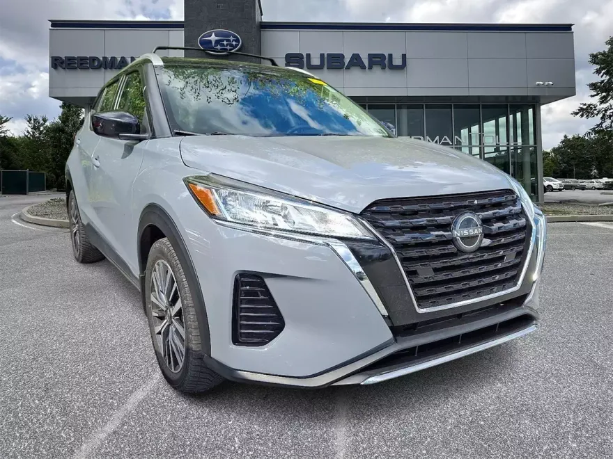 2022 Nissan Kicks SV photo 1