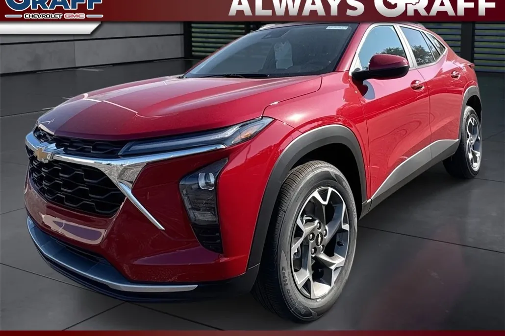 2026 Chevrolet Trax LT photo 1