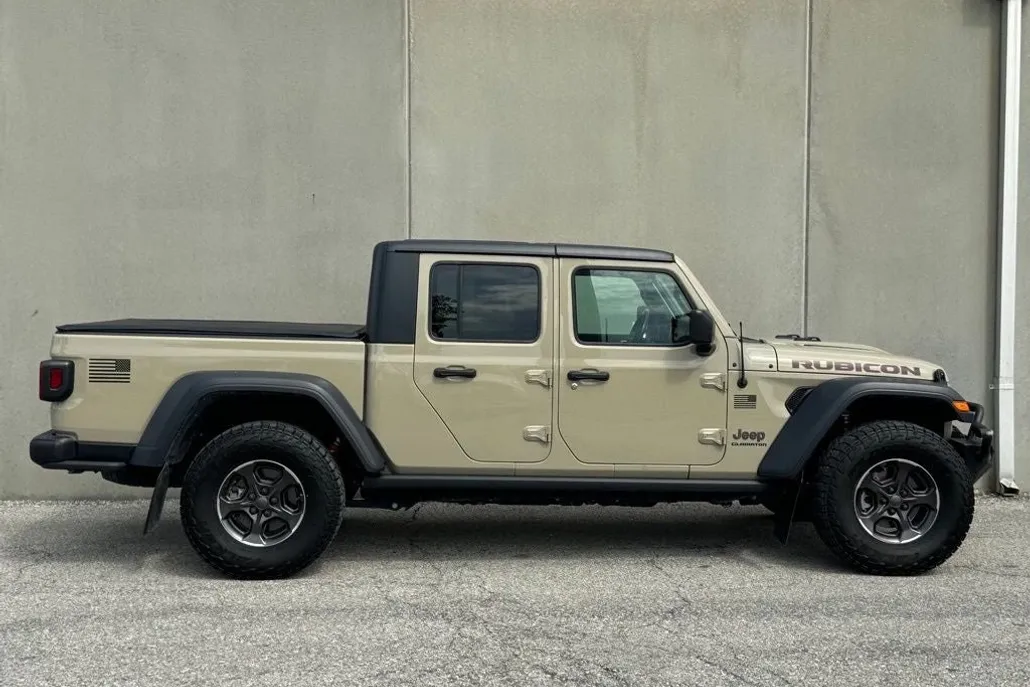 2020 Jeep Gladiator Rubicon photo 1
