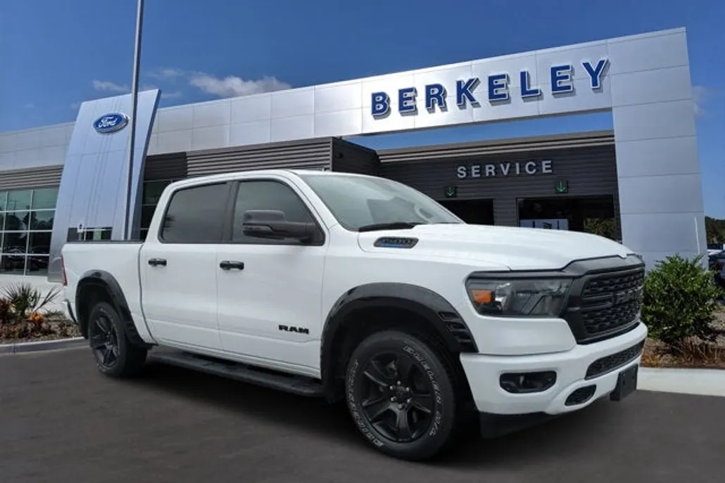 2023 Ram 1500 Big Horn photo 1