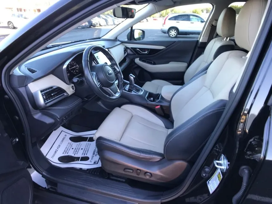 2023 Subaru Outback Limited photo 1
